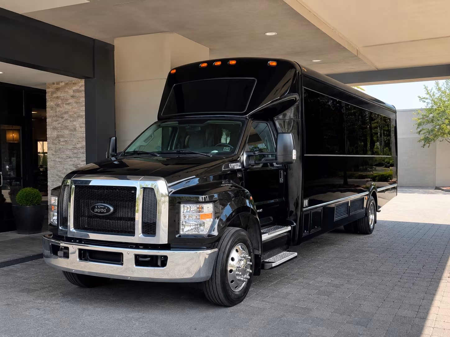 Colorado Springs Homecoming & Prom Party Bus Rentals